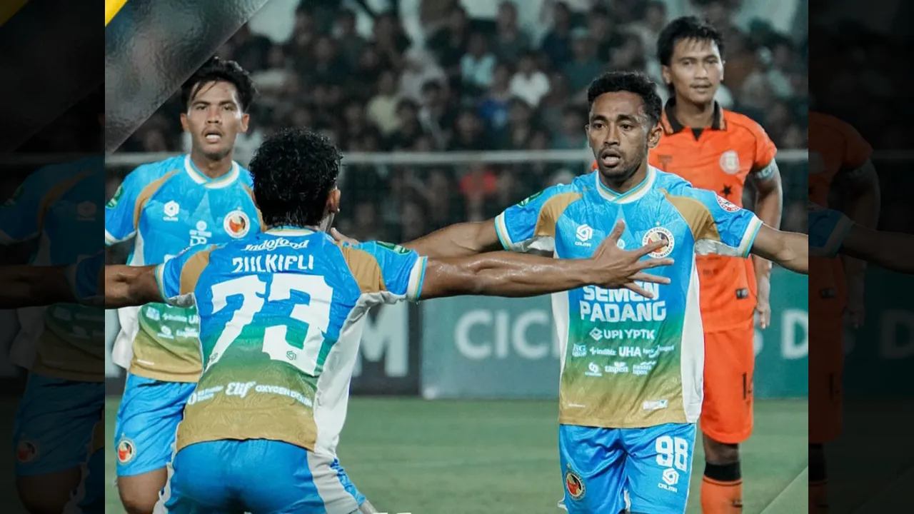 Semen Padang tundukkan Persiraja di Banda Aceh